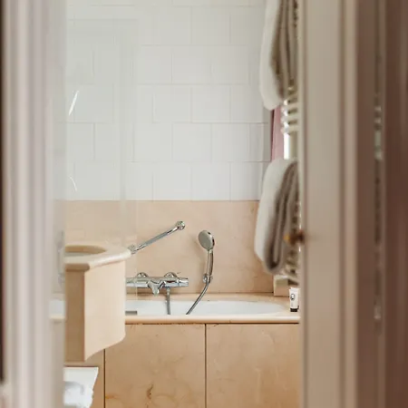 De L'abbaye Paříž